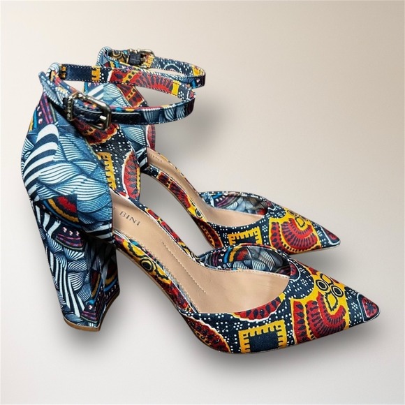 Gianni Bini Shoes - Gianni Bini Bronlynn 9M African Print Block Heel Ankle Strap Pumps Festival